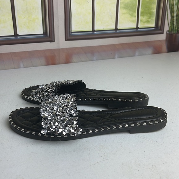 Wild Diva Lounge Slides - Picture 4 of 4